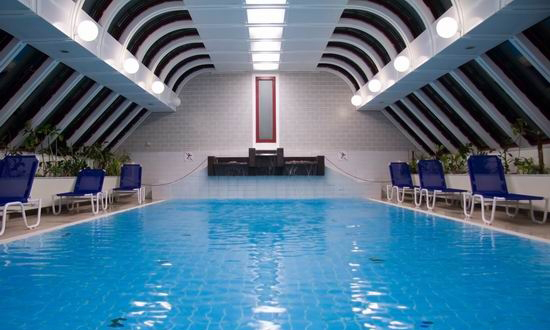 别墅游泳池标准尺寸 室内游泳池使用注意事项