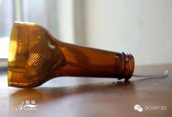 再也新手天天使用了,5个步奏教你自动浇水塑料花瓶!ios吸水教程不用图片