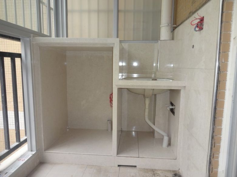 阳台全瓷洗衣机柜装修设计效果图案例-装修保障网