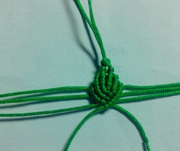 手工DIY:一款简单的diy手机链编法 教你编织手
