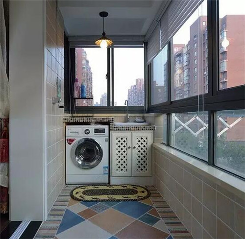 阳台洗衣台装修效果图 1㎡的洗衣台让洗衣更轻松