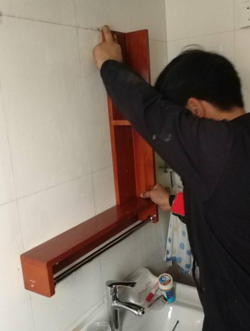 浴室柜的安裝工藝流程及注意事項 浴室柜的安裝工藝流程及注意事項