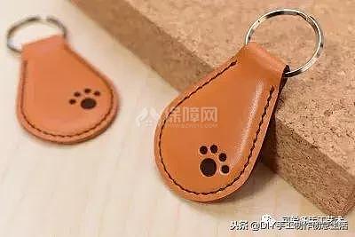 家居DIY：舊皮包做家居掛飾品