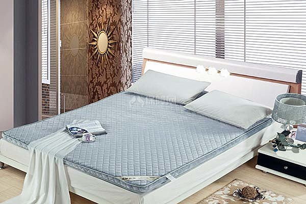 床垫买什么材质的好 椰棕床垫和弹簧床垫哪个