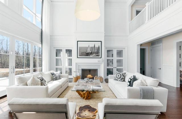 客厅中的白色家具怎么搭配才能显得更好看