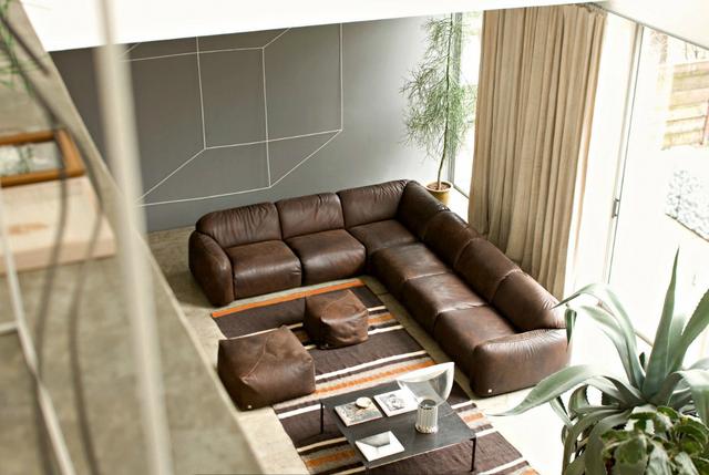 棕色沙发，如何搭配会更好看