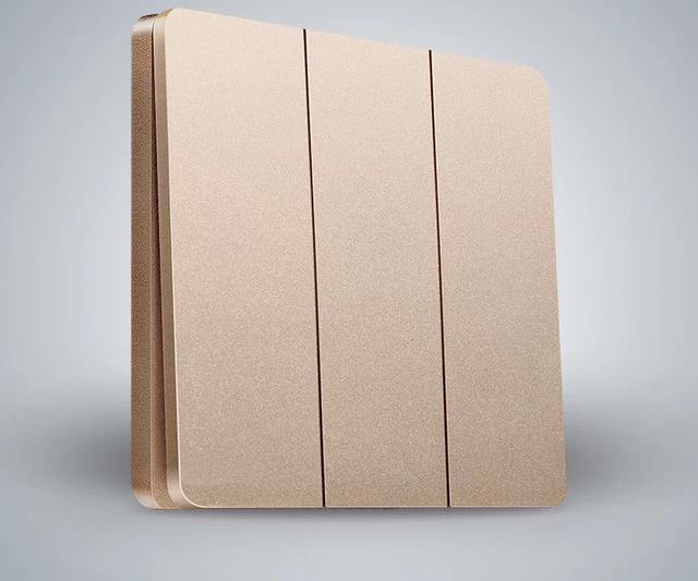 双饰面和pet选哪个高级 201906271634198491.jpg