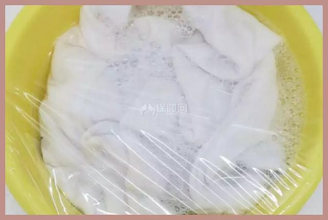 白衣服發(fā)黃咋辦 加鹽加醋又加茶真的管用嗎?