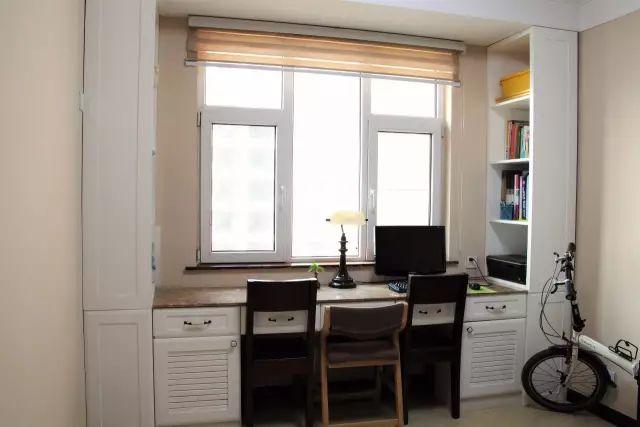 飘窗改造书桌设计 202001091642417071.jpg