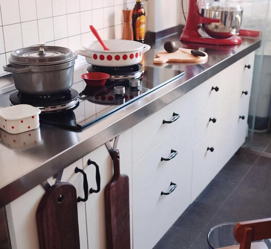 入住2年真实体验：厨房橱柜装不锈钢好吗
