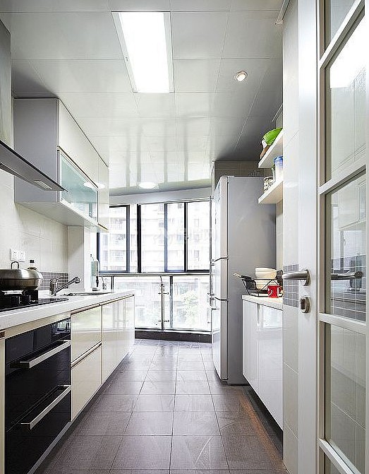 现代两居室厨房效果图