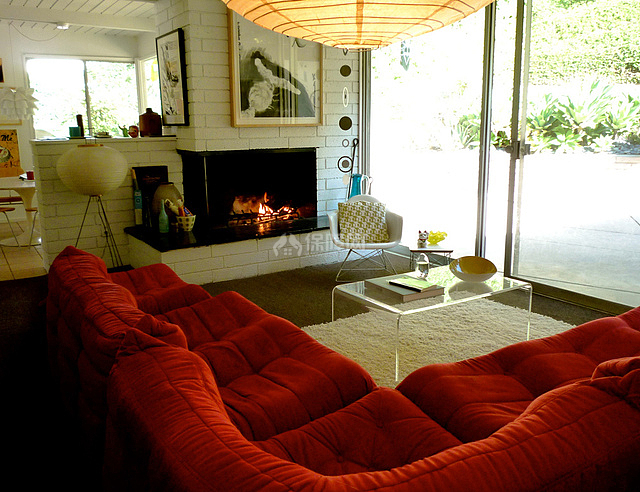 大红亮色沙发 简约富裕二居 二居室装修,富裕型装修