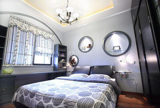 紫色浪漫主卧设计 混搭二居室 二居室装修,110平