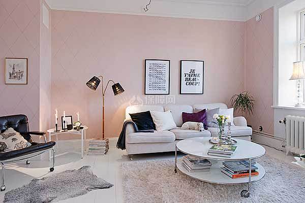 粉红色的客厅