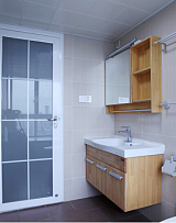 日式卫生间浴柜图片