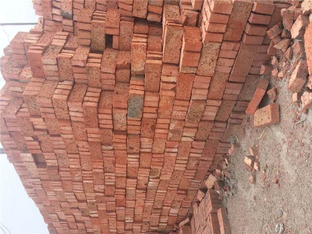 空心砖和红红砖烧红砖大红砖红砖空心砖尺寸如何挑选红砖差红砖空心砖