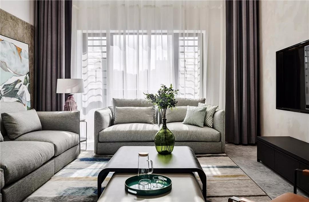 150㎡现代复式三居之客厅沙发茶几布置效果图