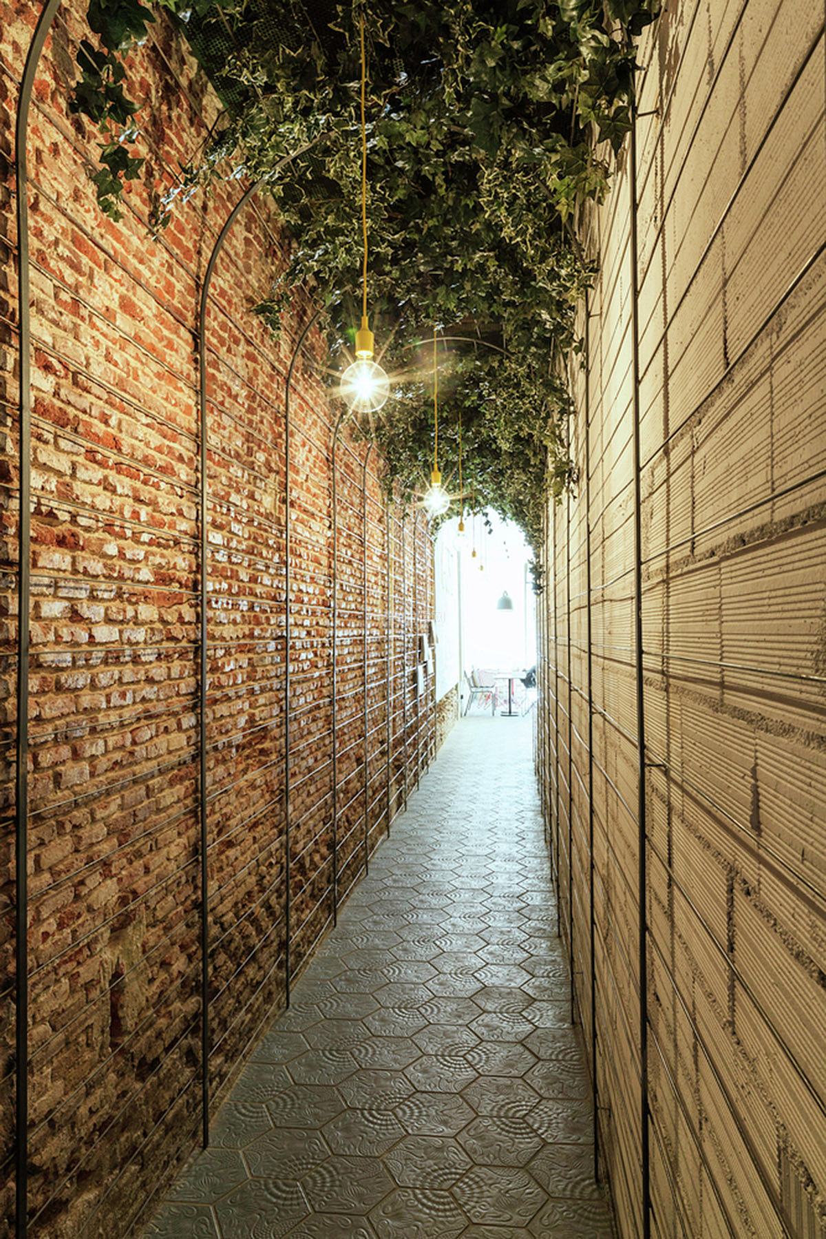 Gust餐厅之走廊过道墙面设计效果赏析