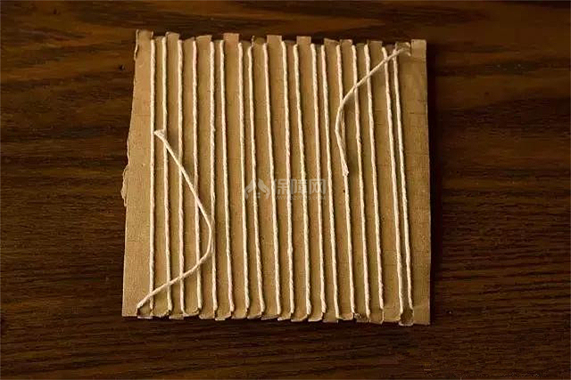 家居DIY：紙板棒針織杯墊的教程