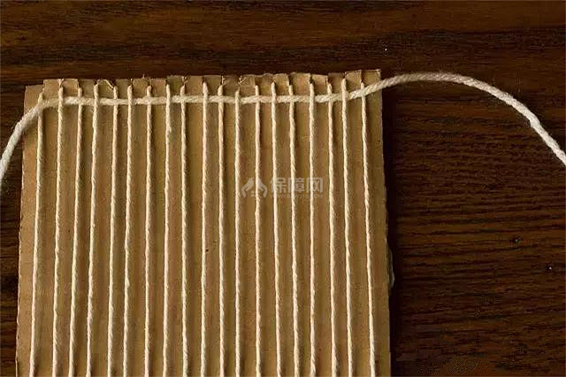 家居DIY：紙板棒針織杯墊的教程