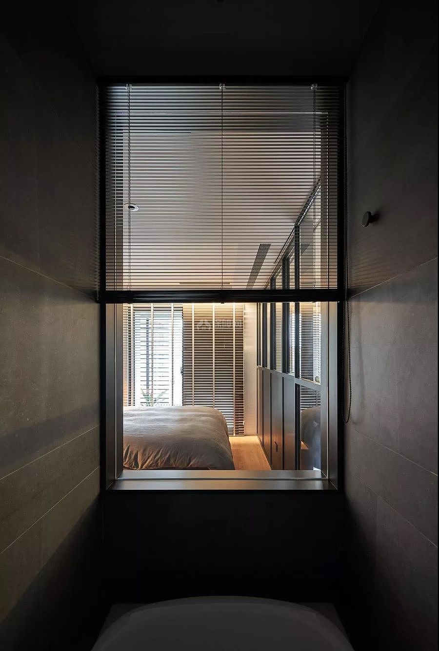 49㎡时尚现代公寓之卧室窗户设计效果图