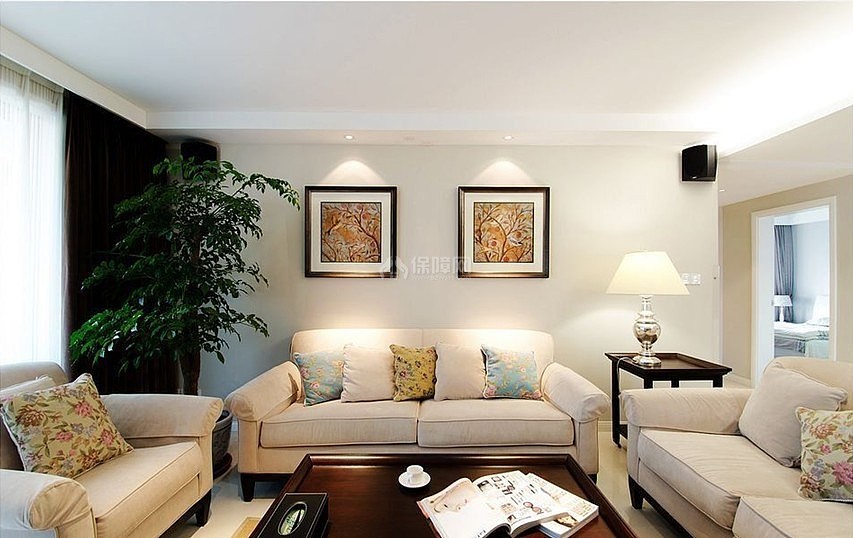 150平现代风格温馨婚房之沙发背景装饰画效果图