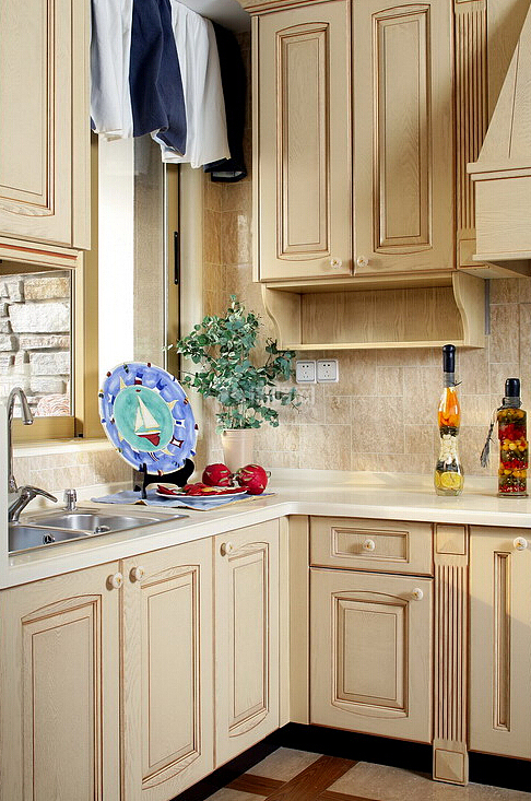 双珑原著地中海风格三居之厨房橱柜设计效果图