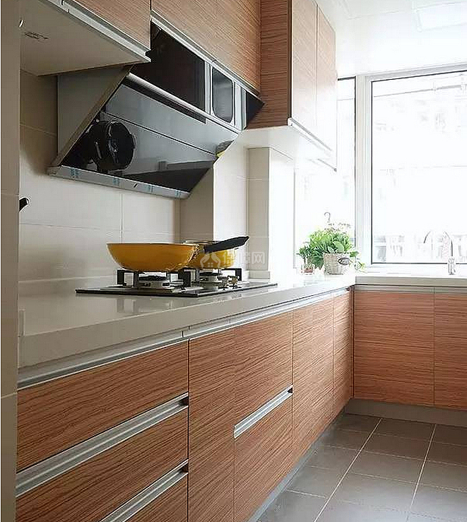 88平现代简约两居室之厨房橱柜门效果图