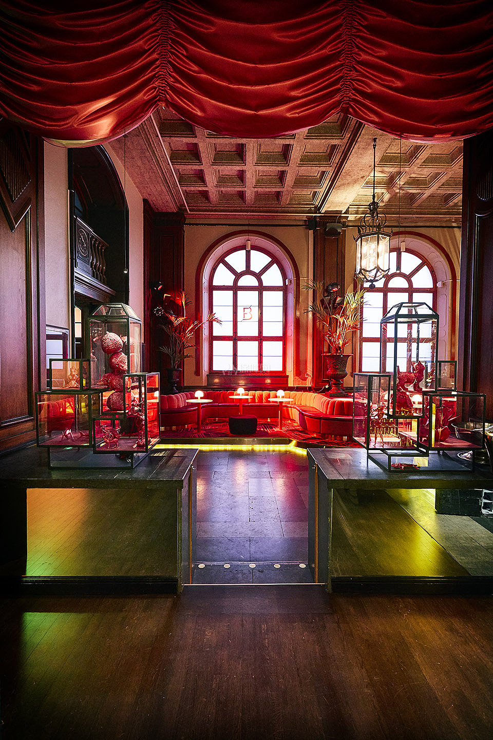 瑞典最酷酒吧 Bon Bon Bar之历史建筑设计效果图