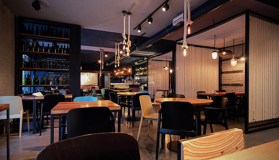 港口海鲜咖啡馆之大厅空间设计效果图