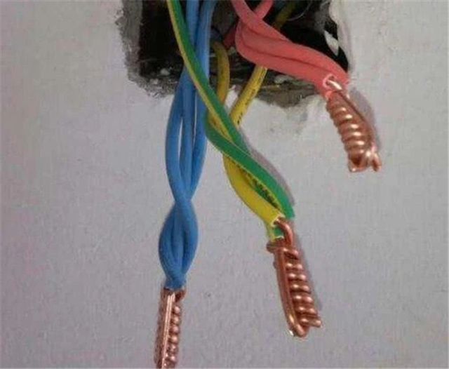 电线接头接不好加大电器的损耗 还有漏电断电的危险