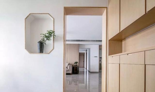 什么叫内嵌踢脚线 201907240937098315.jpg