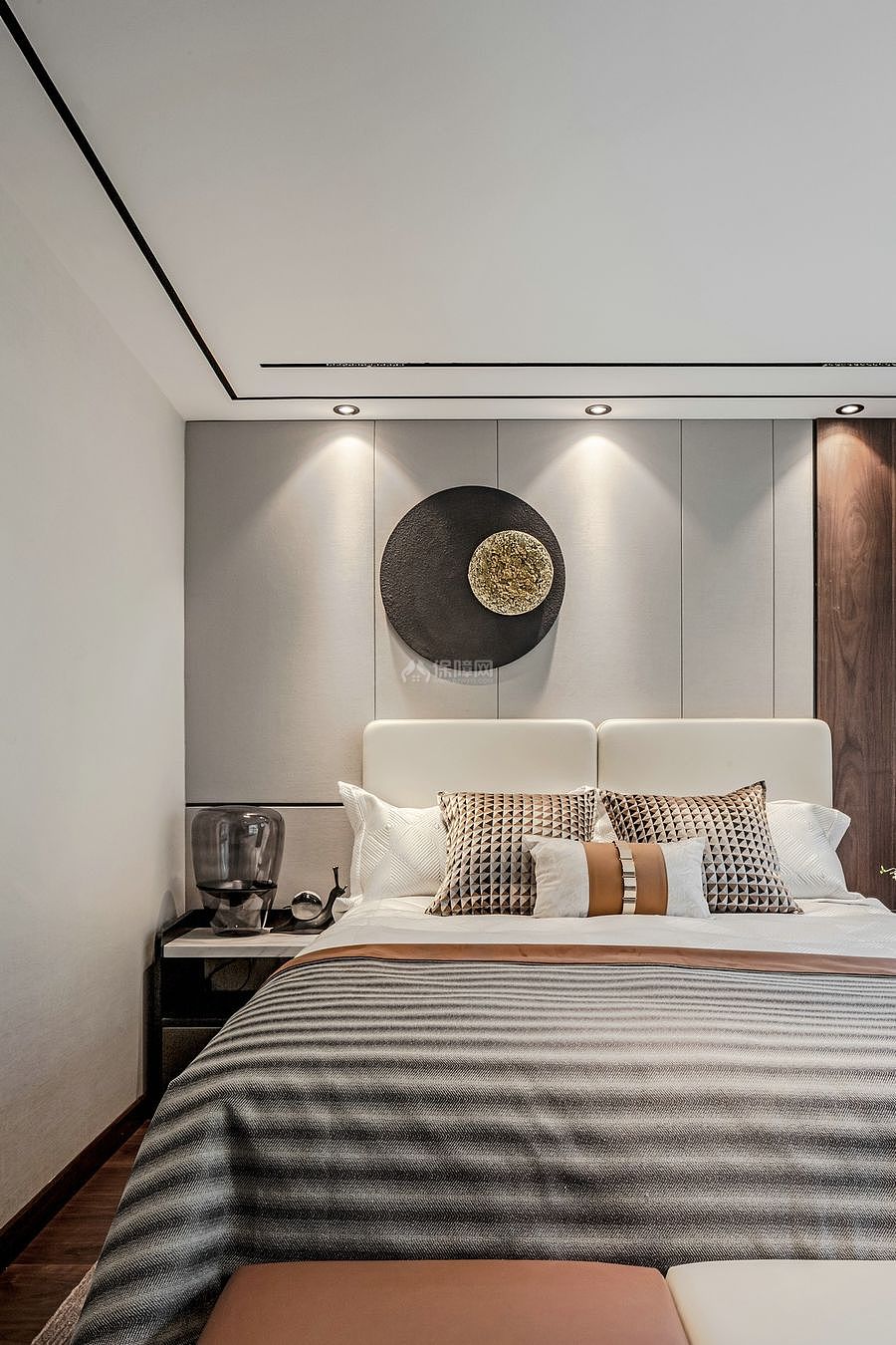 466㎡舒适现代别墅客卧床头墙设计效果图