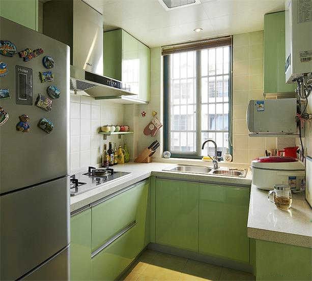 现代厨房装修潮流 小长厨房装修效果图
