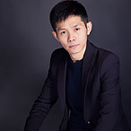 李伟