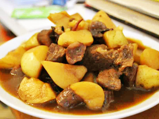 牛肉炖土豆