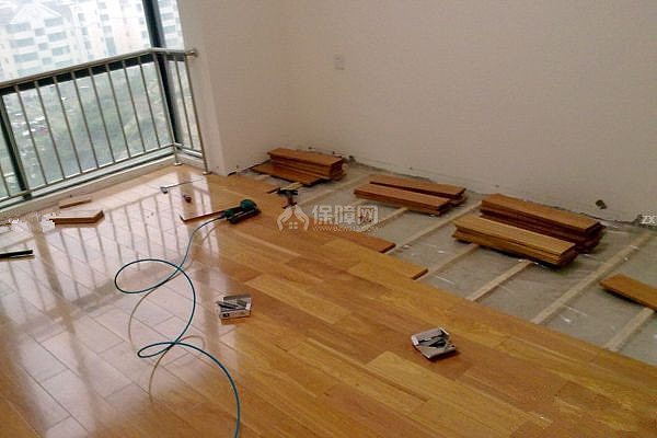 解析实木地板塑料龙骨安装优缺点