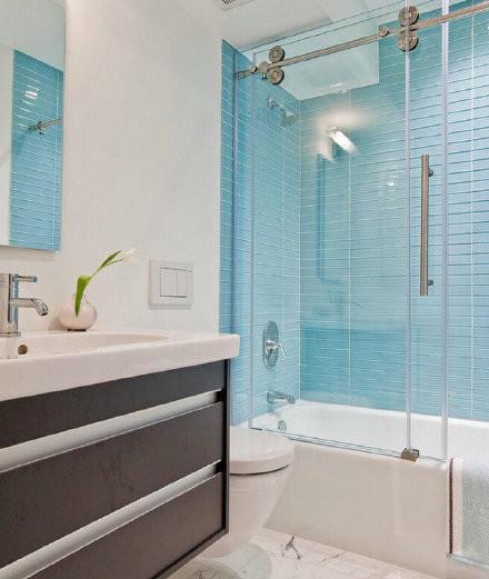 梯形卫生间设计图纸浴缸和淋浴房3平方浴室装修效果图浴缸淋浴房并列