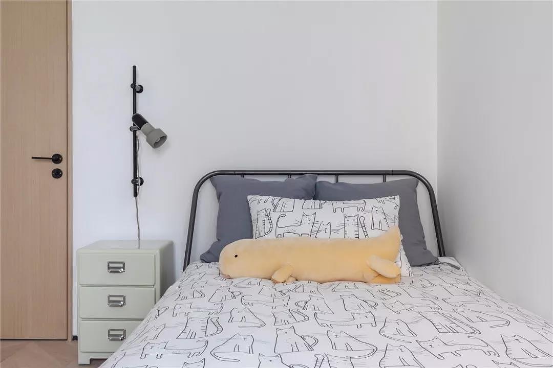 次卧