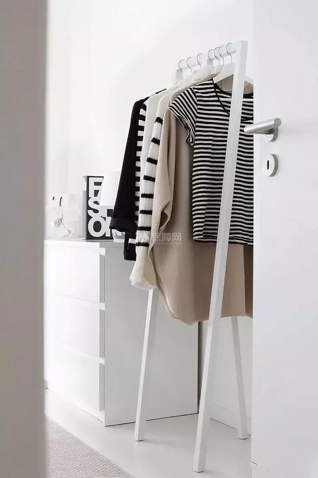 挂衣服小妙招（挂衣服技巧）-第2张图片-潮百科