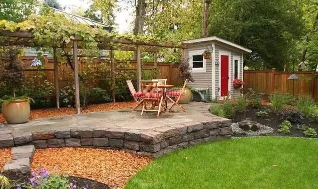 11,如果太多花花草草担心有蚊虫,那么可以做个简单点的禅意庭院