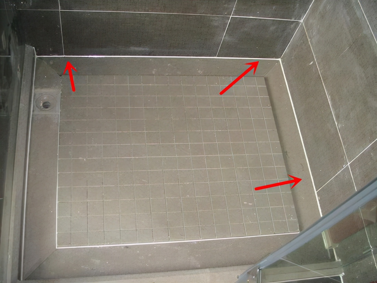 卫生间装修不用玻璃胶用什么 用这种防水漂亮不发霉