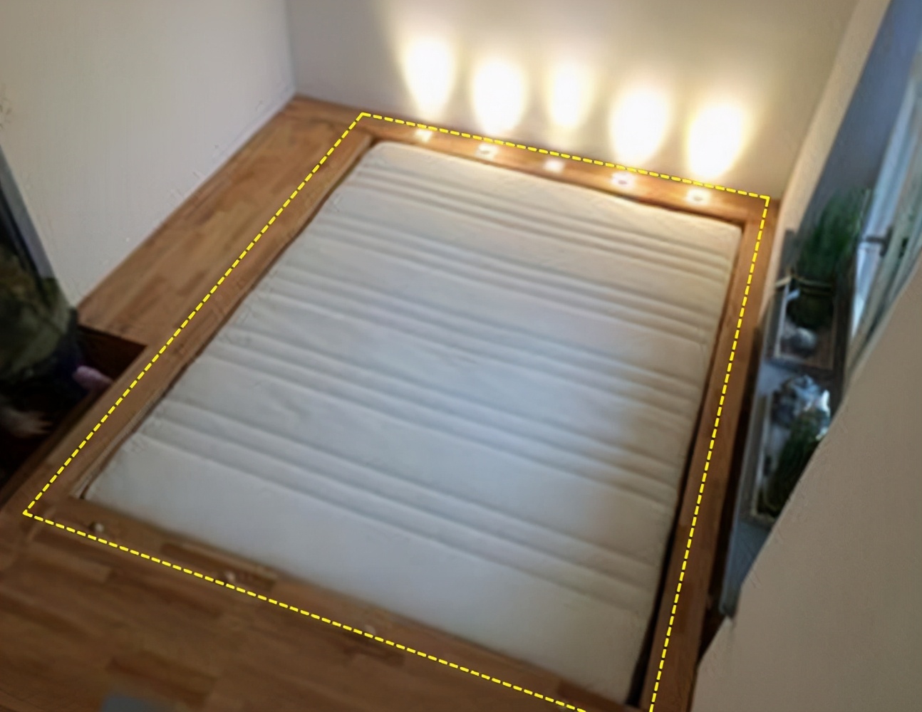 6平米小卧室怎么放床 用上这设计才对得起房价!