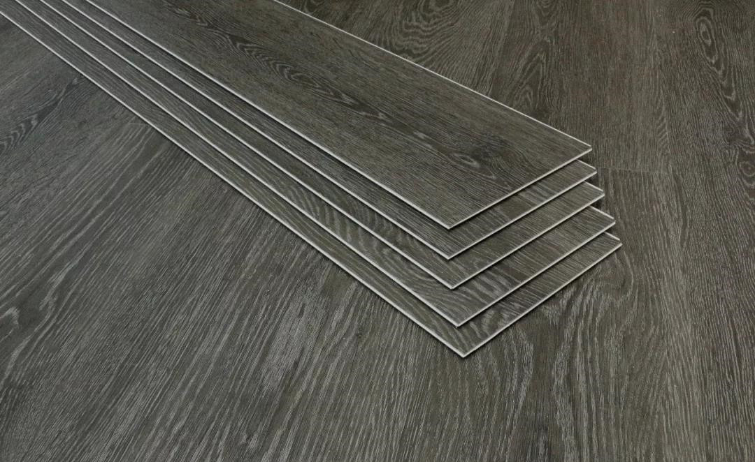 spc锁扣地板怎么样 有着木地板的质感占层高少