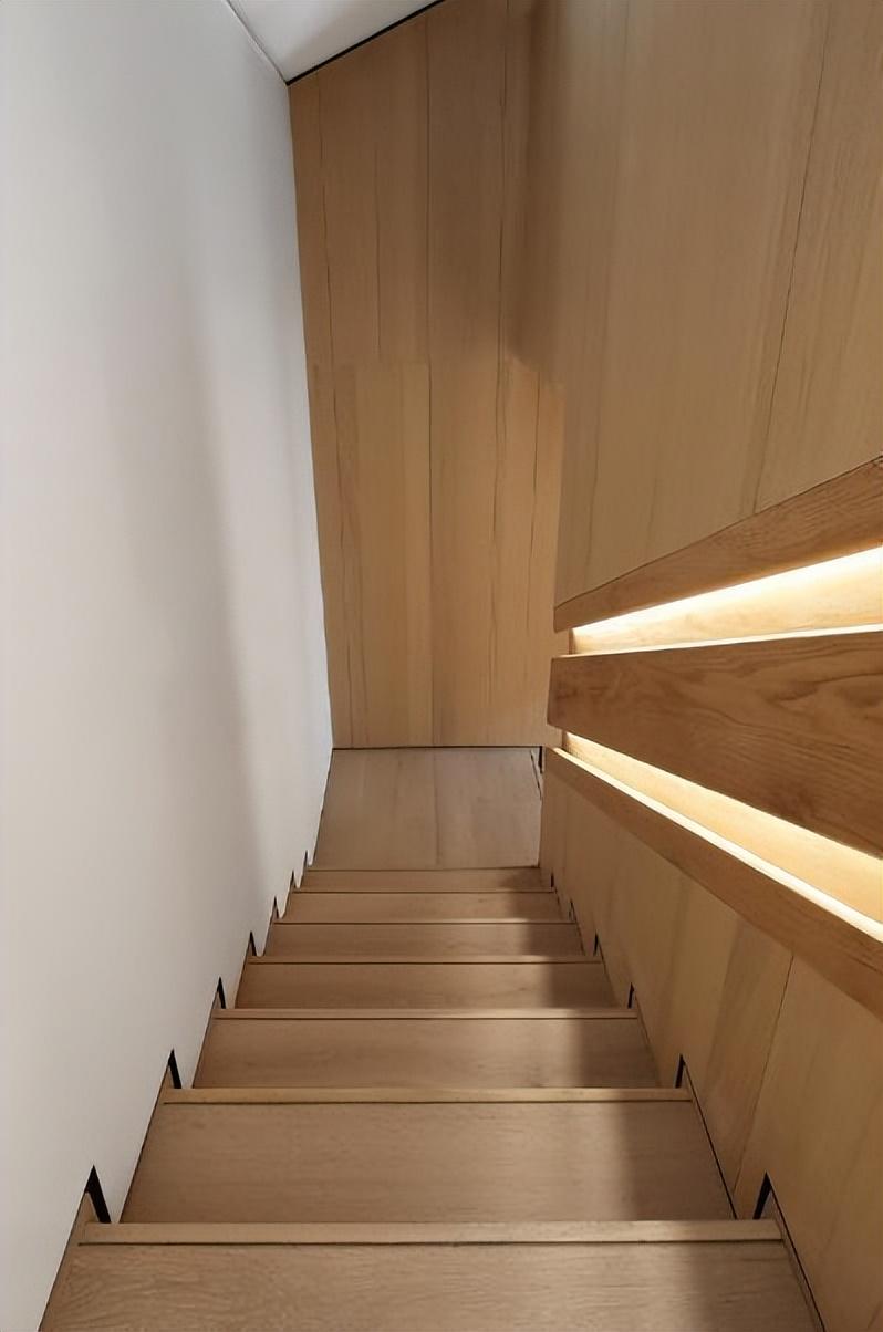 设计楼梯的样式 如今这20款设计美观实用