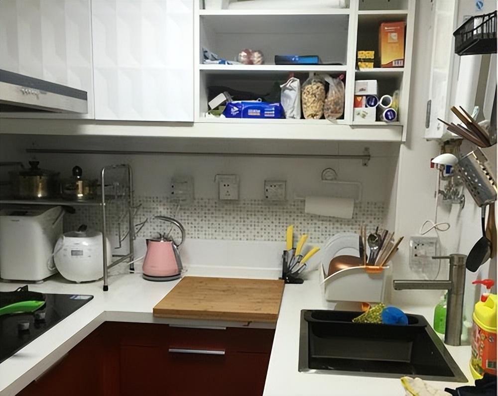 40平小房子装修设计 厨房小的仅能容纳一人!