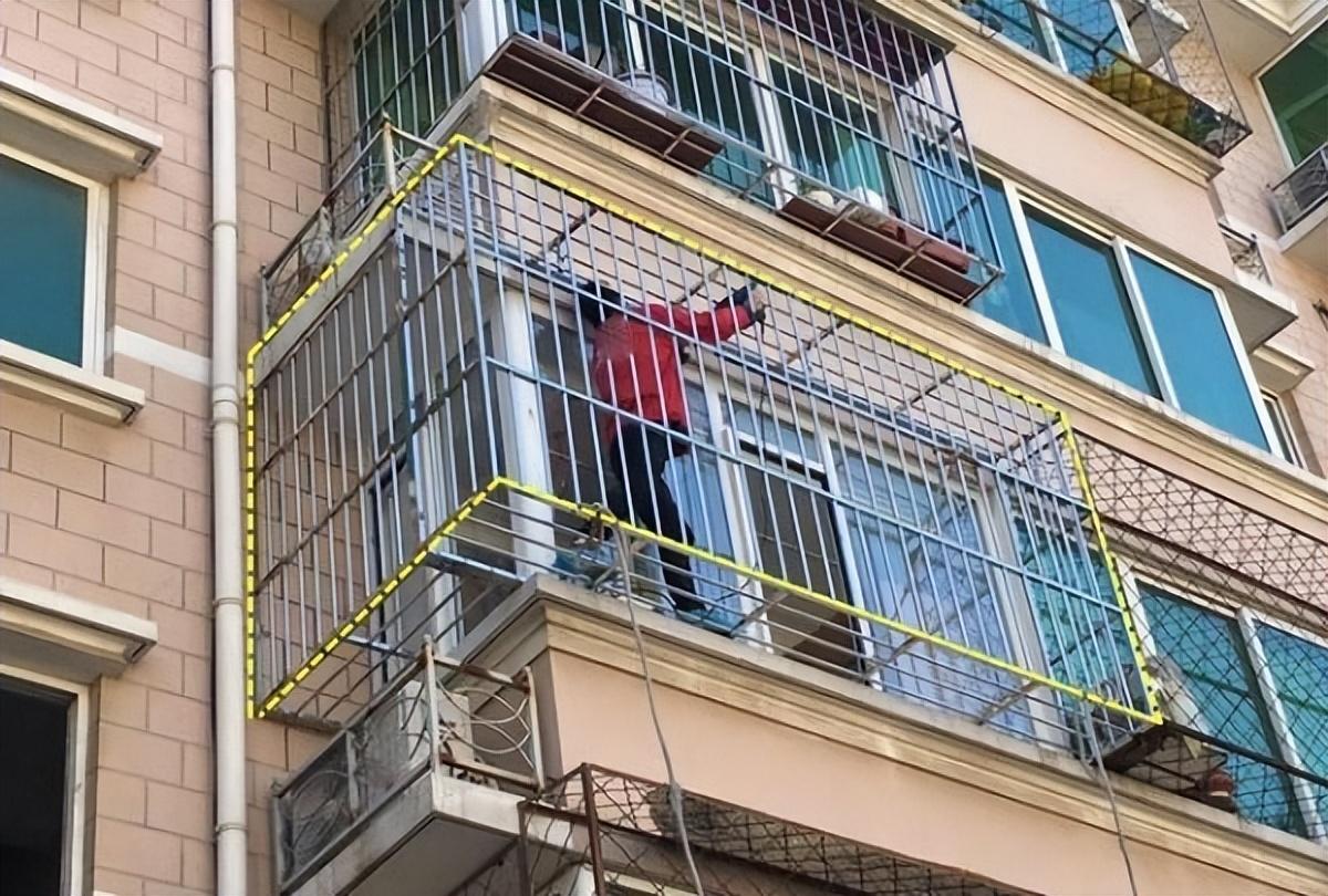 为什么阳台不装防盗窗 了解后才知隐患这么多