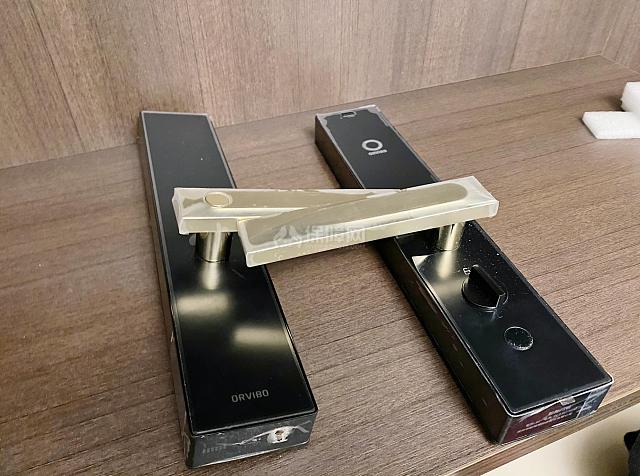 智能门锁