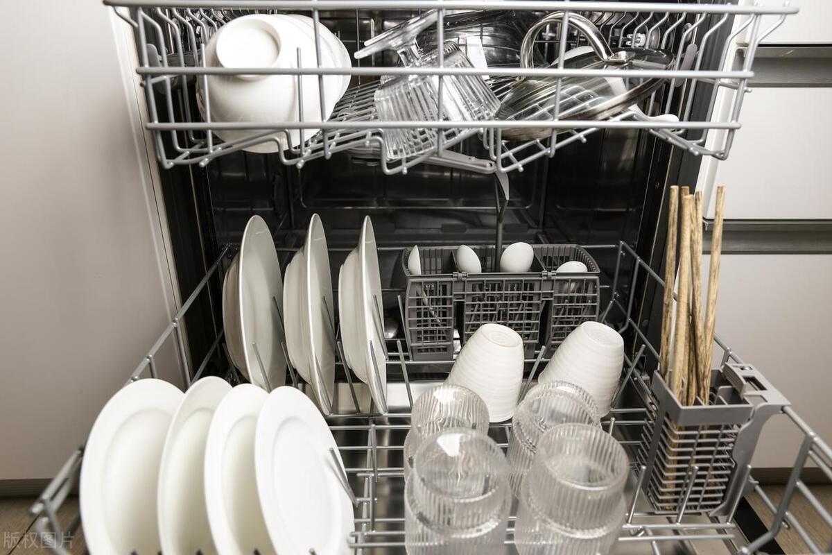 厨房有必要装洗碗机吗 有些注意事项了解一下