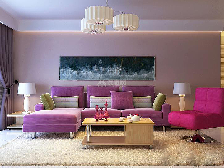 淡紫色的墙面，紫红色的沙发，渲染出甜蜜浪漫的味道。